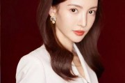 杨超越最新娱乐爆料视频,揭秘星途背后的心酸与成长